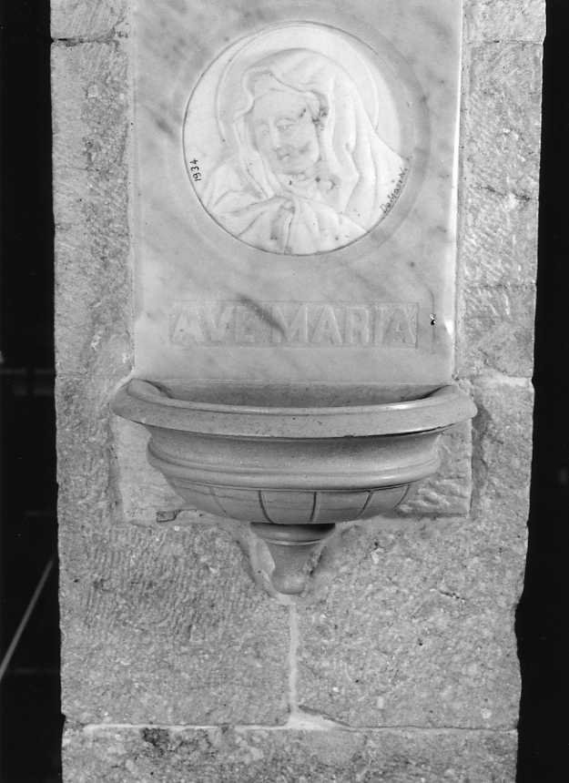 acquasantiera da parete - bottega campana (sec. XIX)