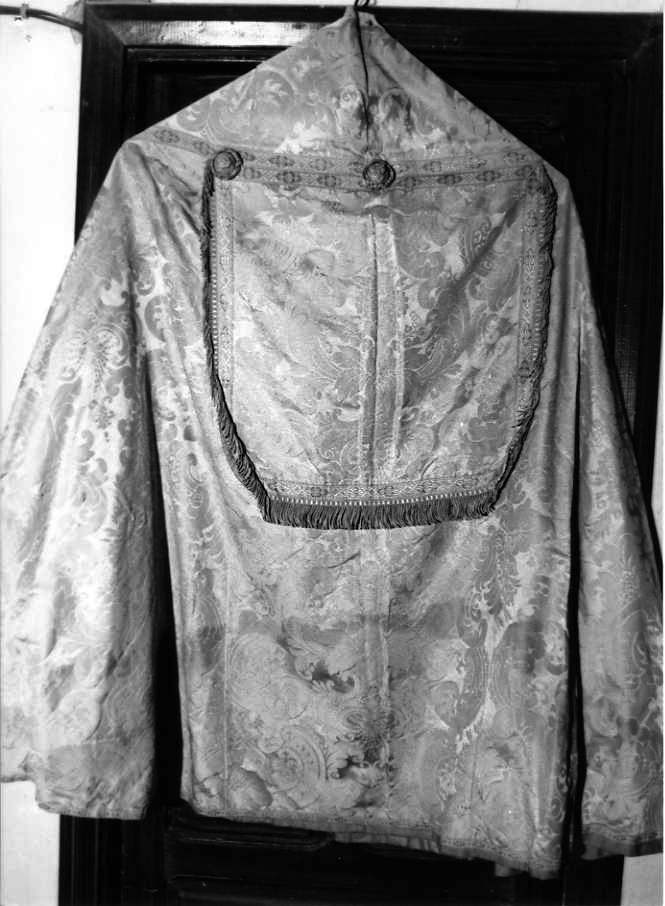 piviale - manifattura campana (sec. XIX)