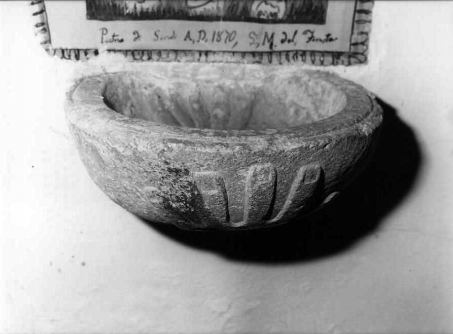 acquasantiera da parete - bottega campana (sec. XII)