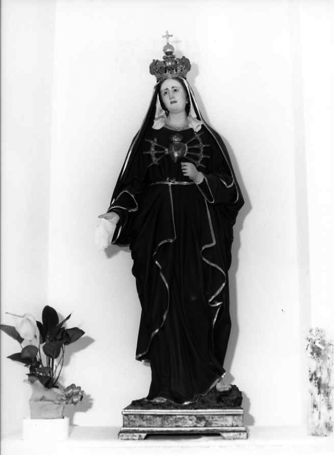 Madonna (statua) di Guacci Luigi (prima metà sec. XX)