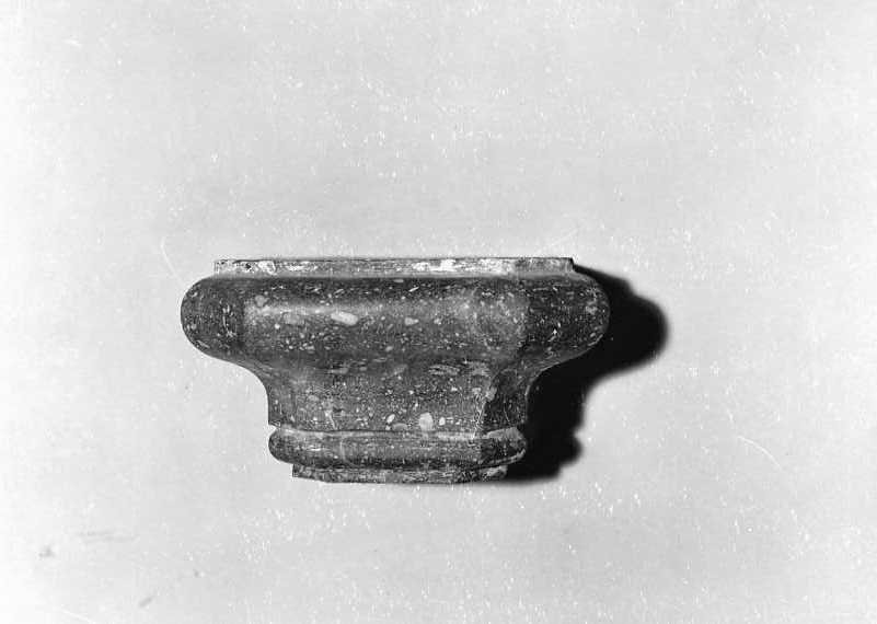 mensola, serie - bottega campana (prima metà sec. XVIII)