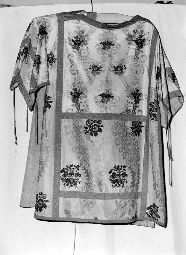 dalmatica - manifattura campana (sec. XIX)