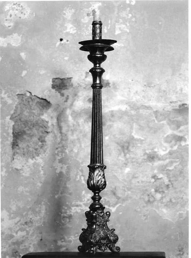 candeliere, serie - bottega campana (primo quarto sec. XX)