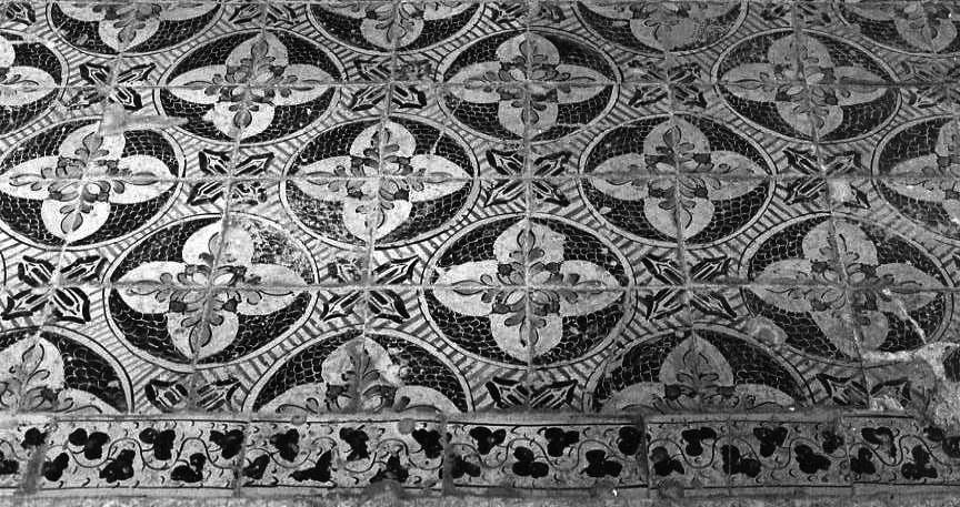 motivi decorativi vegetali stilizzati (pavimento a mattonelle) - bottega campana (sec. XVIII)