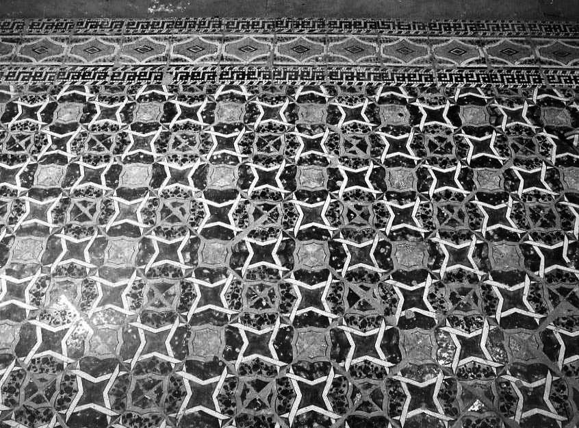 motivi decorativi geometrici (pavimento a mattonelle) - bottega campana (seconda metà sec. XVIII)
