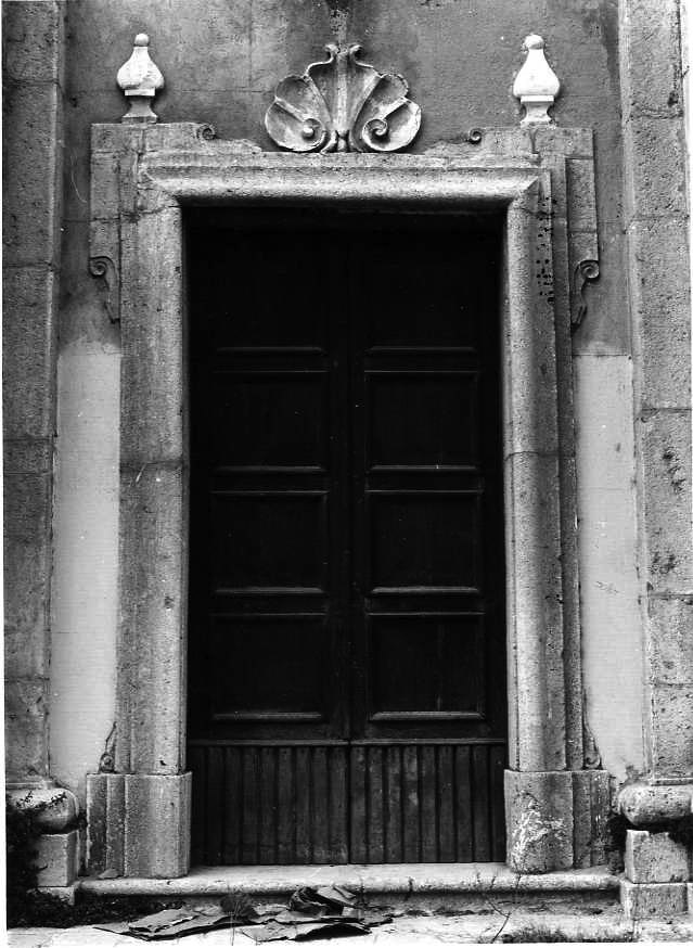 porta - bottega campana (prima metà sec. XVIII)