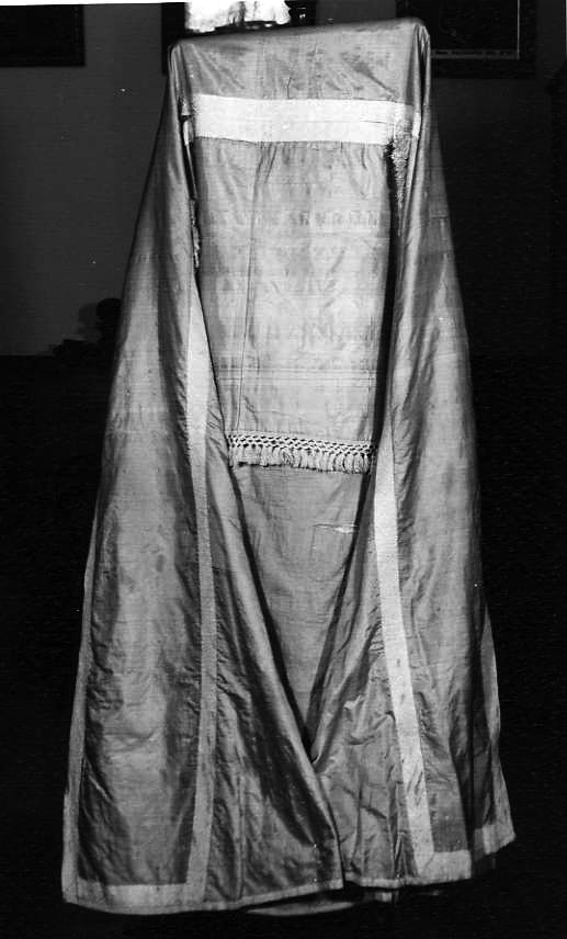 piviale - manifattura campana (prima metà sec. XIX)