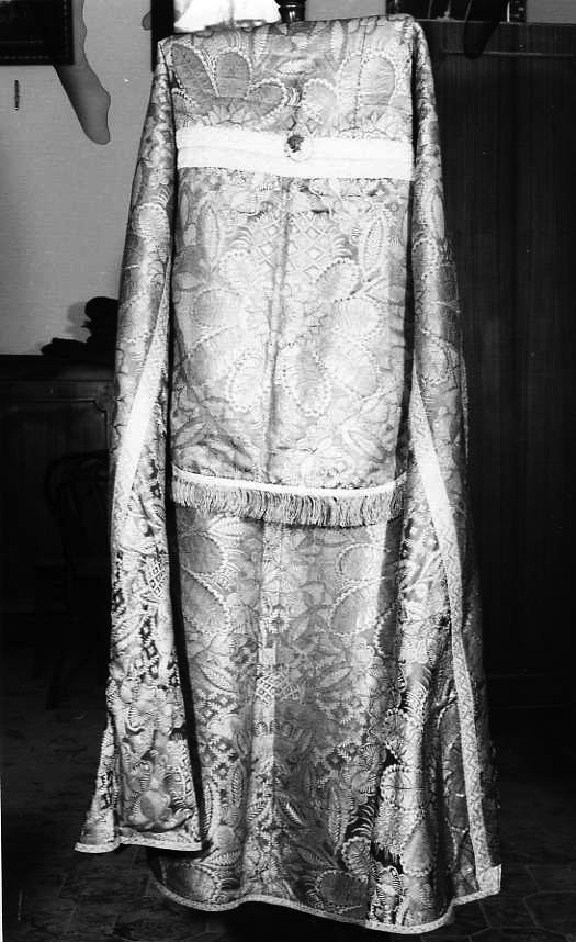 piviale - manifattura campana (sec. XIX)