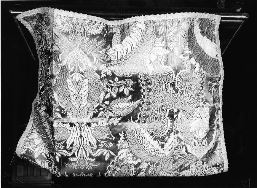 motivi decorativi floreali (velo di calice) - manifattura campana (sec. XIX)