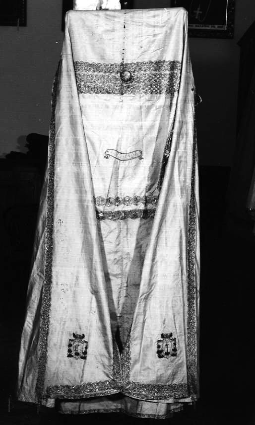 piviale, serie - manifattura campana (secc. XVIII/ XIX)