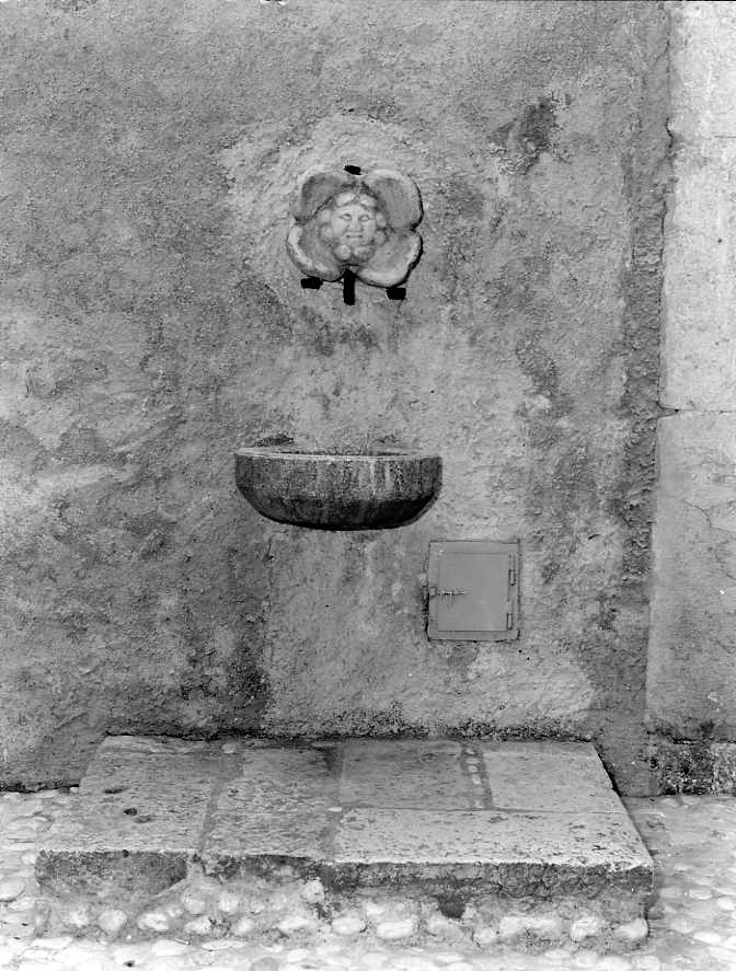 fontanella - bottega campana (sec. XVIII)