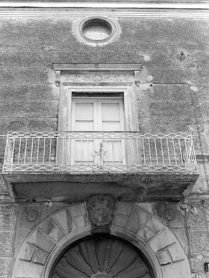 mostra di finestra - bottega campana (fine sec. XVII)