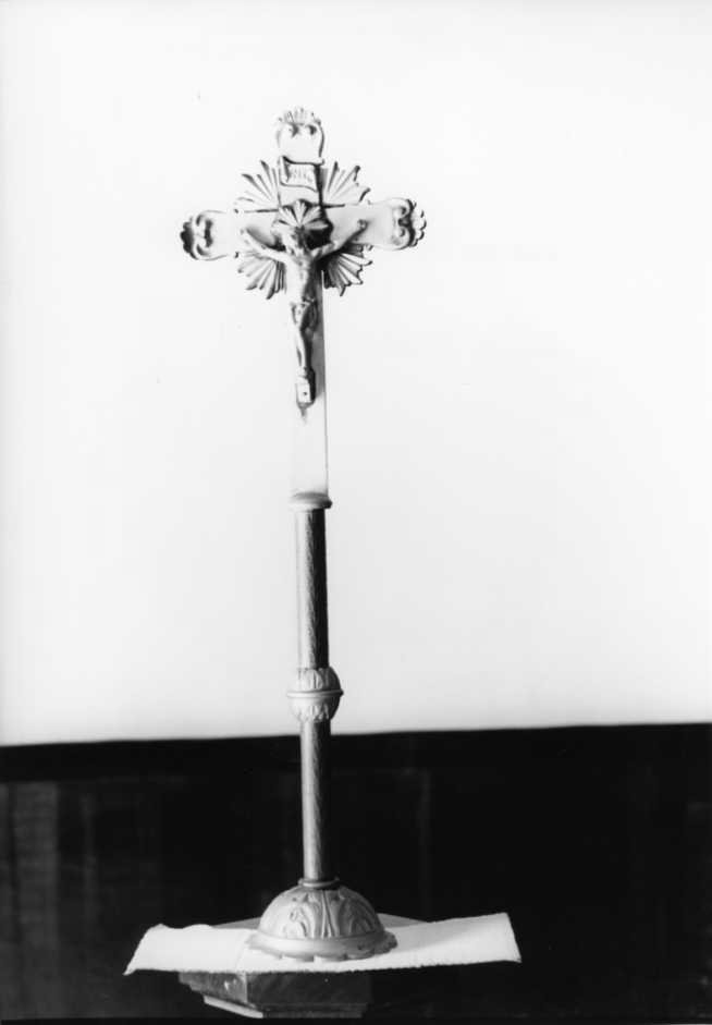 croce d'altare - bottega campana (prima metà sec. XX)