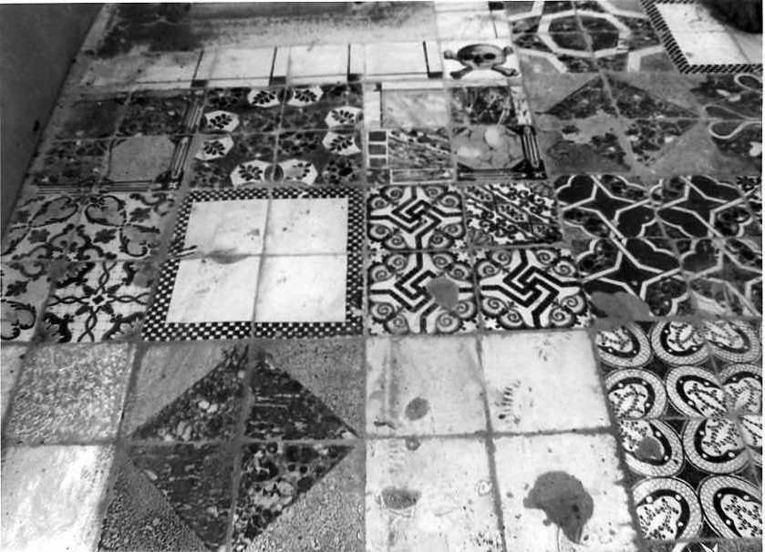 pavimento a mattonelle - bottega cerretese (sec. XVIII)