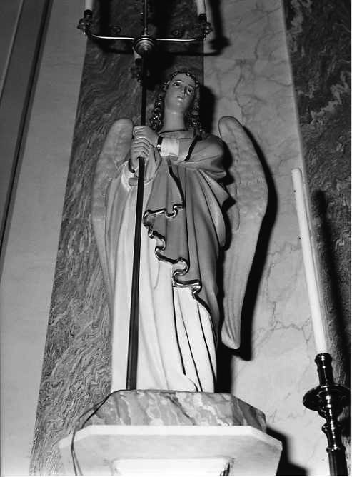 angelo reggicandelabro (statua) - bottega campana (inizio sec. XX)