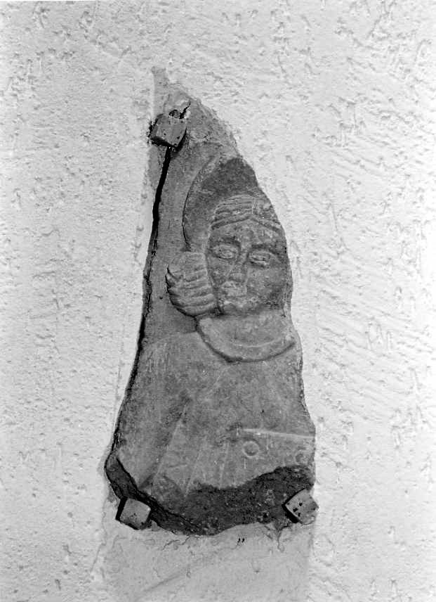 Santo (rilievo, frammento) - bottega campana (secc. XI/ XII)