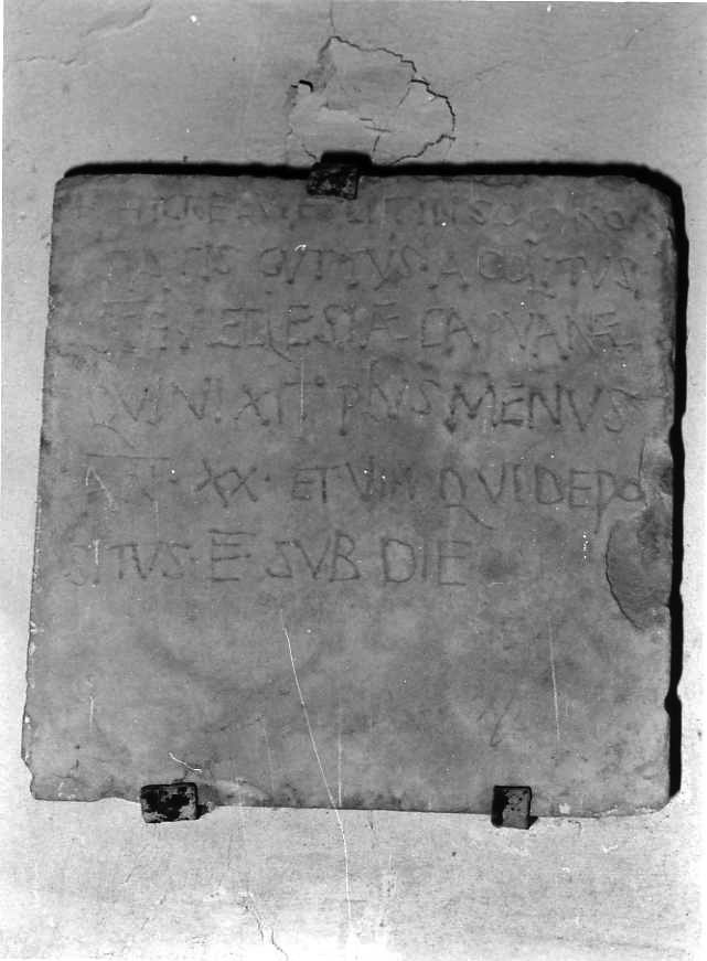 lapide commemorativa - bottega campana (secc. X/ XI)