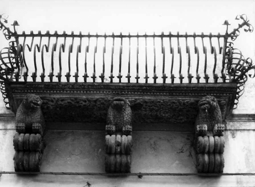 ringhiera di balcone, serie - bottega campana (ultimo quarto sec. XV)