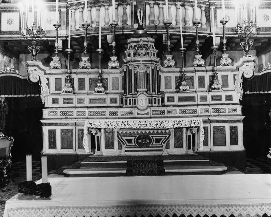 altare maggiore - bottega campana (seconda metà sec. XVIII)