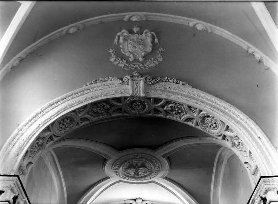 decorazione plastica - bottega campana (prima metà sec. XX)