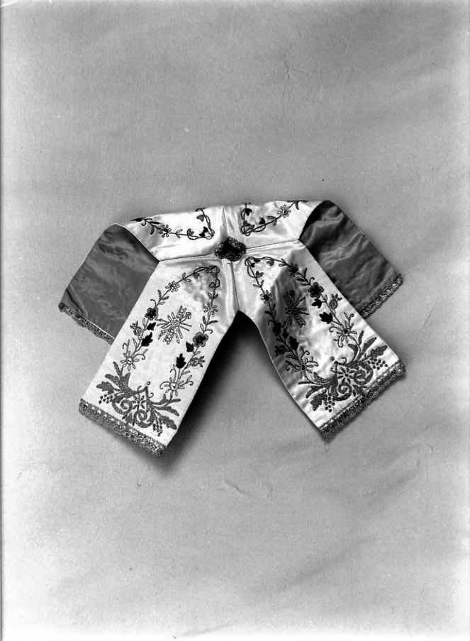 conopeo - manifattura campana (prima metà sec. XX)