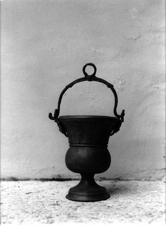 secchiello per l'acqua benedetta - bottega campana (prima metà sec. XX)