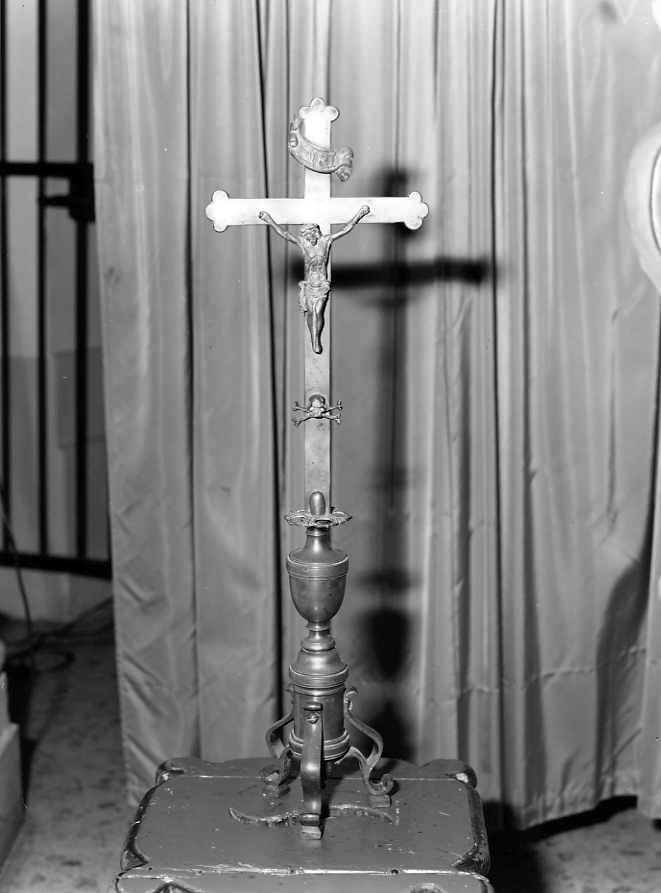 Cristo crocifisso (croce d'altare) - bottega campana (fine sec. XIX)