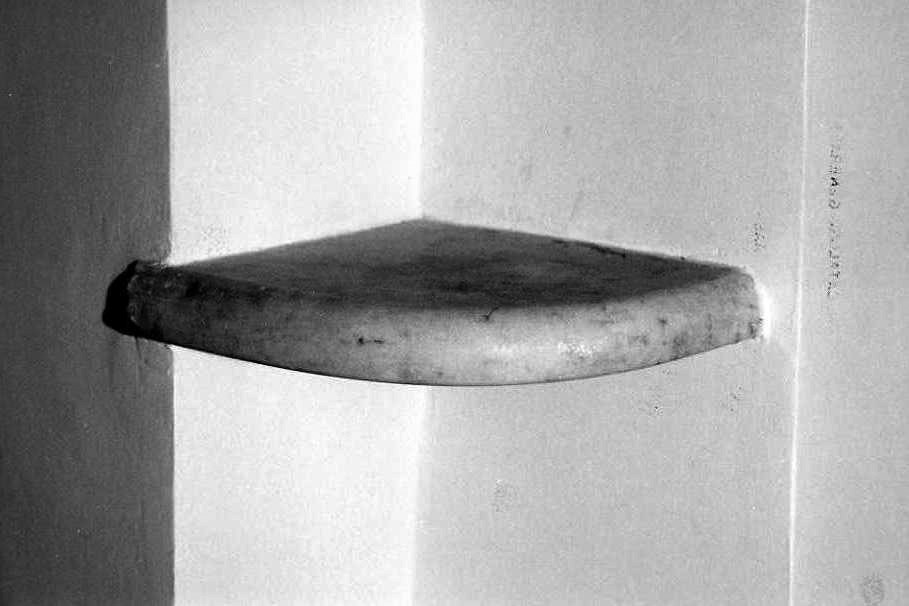 mensola - angolare - bottega campana (sec. XIX)