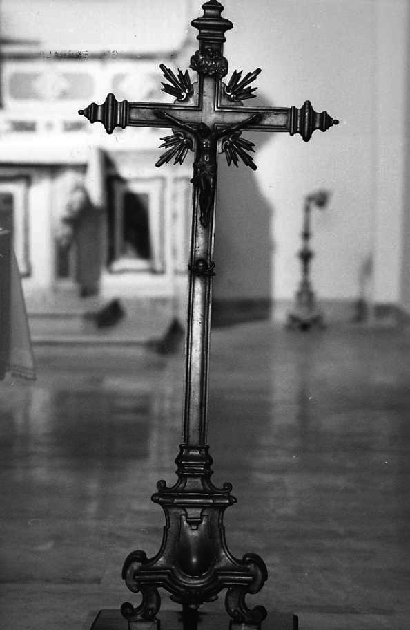 Cristo crocifisso (croce d'altare) - bottega campana (sec. XVIII)