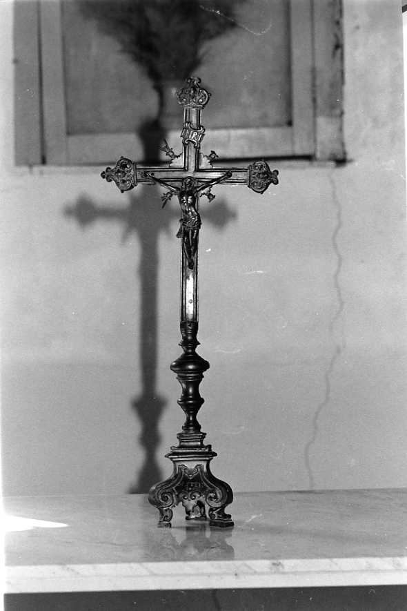 Cristo crocifisso (croce d'altare) - bottega campana (sec. XVIII)