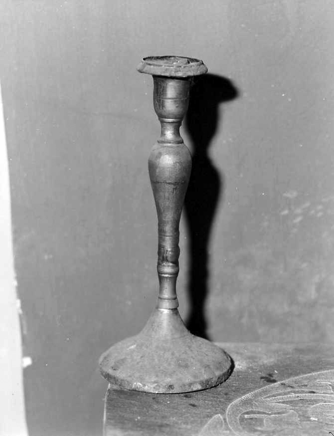 candeliere - bottega campana (fine/inizio secc. XVIII/ XIX)