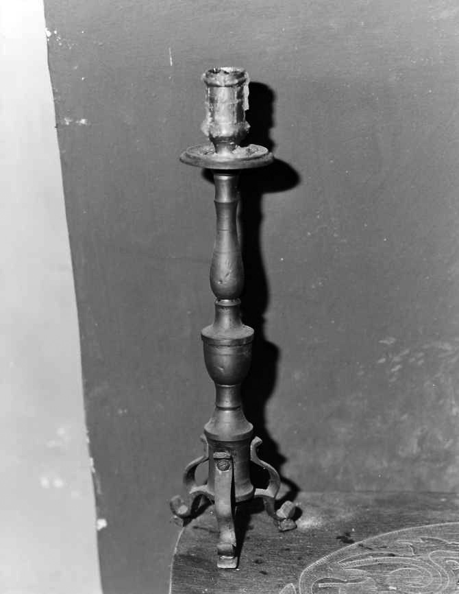 candeliere, serie - bottega campana (fine/inizio secc. XVIII/ XIX)