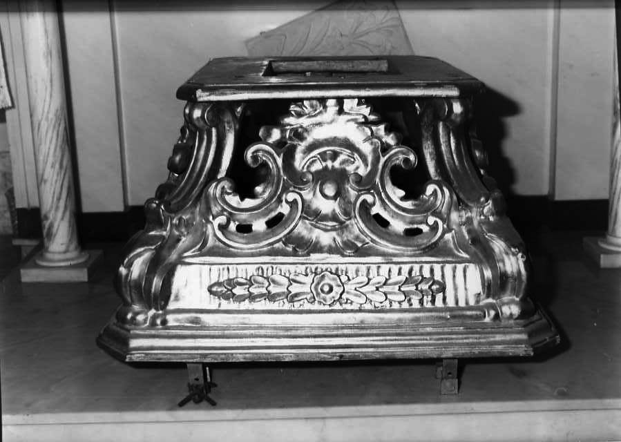 base processionale - bottega Italia meridionale (sec. XIX)