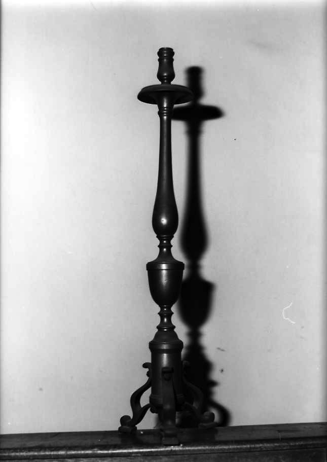 candeliere d'altare, serie - bottega campana (sec. XIX)