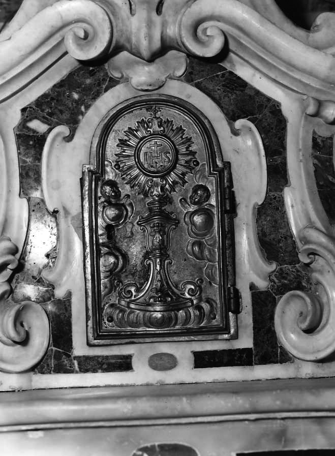angeli adoranti il calice eucaristico (sportello di tabernacolo) - bottega campana (fine/inizio secc. XIX/ XX)