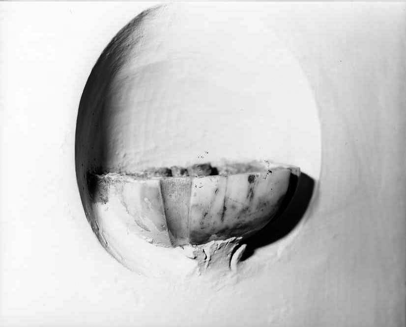 acquasantiera da parete - bottega campana (sec. XVIII)