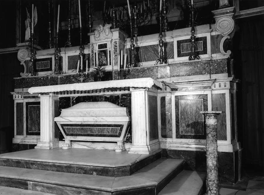 altare maggiore - bottega campana (sec. XIX)