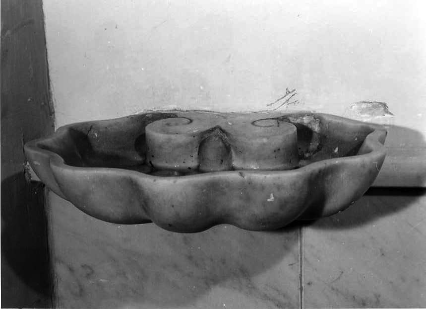 acquasantiera da parete, serie - bottega campana (sec. XIX)