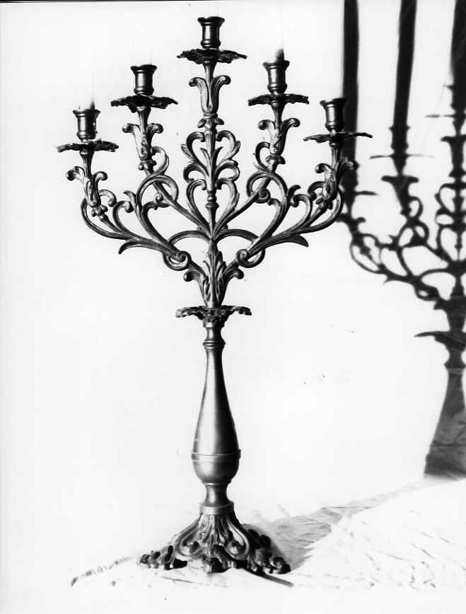 candelabro, serie - bottega campana (inizio sec. XX)