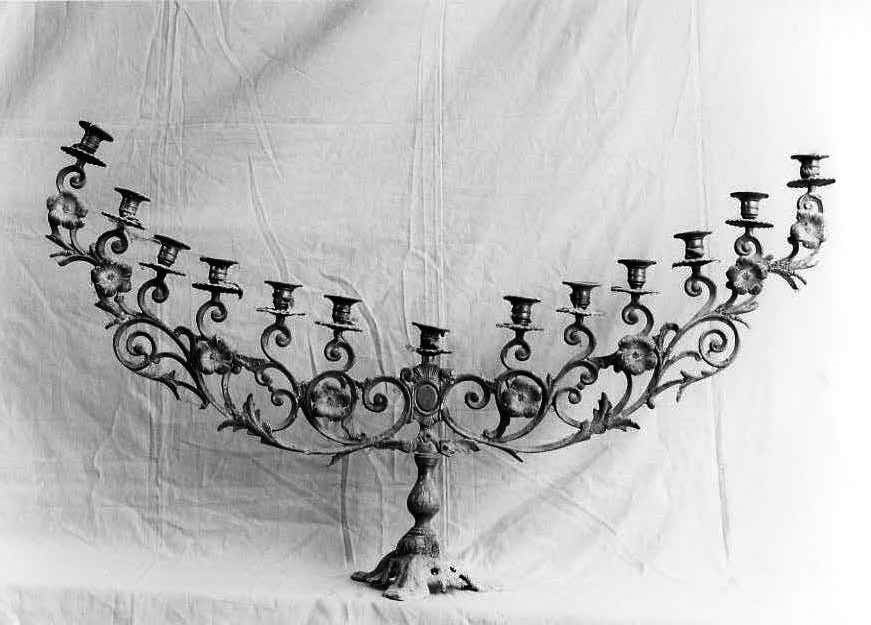 candelabro - bottega campana (fine/inizio secc. XVII/ XVIII)