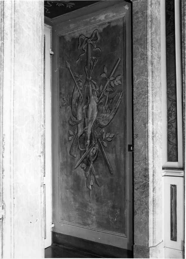 trofeo di caccia (decorazione pittorica) - ambito campano (sec. XVIII)