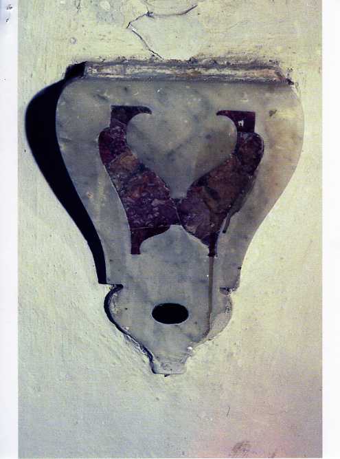 fusto di acquasantiera, serie - bottega campana (sec. XVIII)