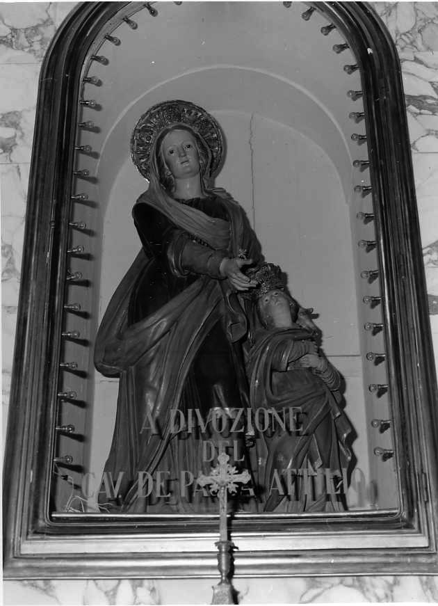 Maria Vergine bambina e Sant'Anna (gruppo scultoreo) - bottega campana (fine/inizio secc. XIX/ XX)