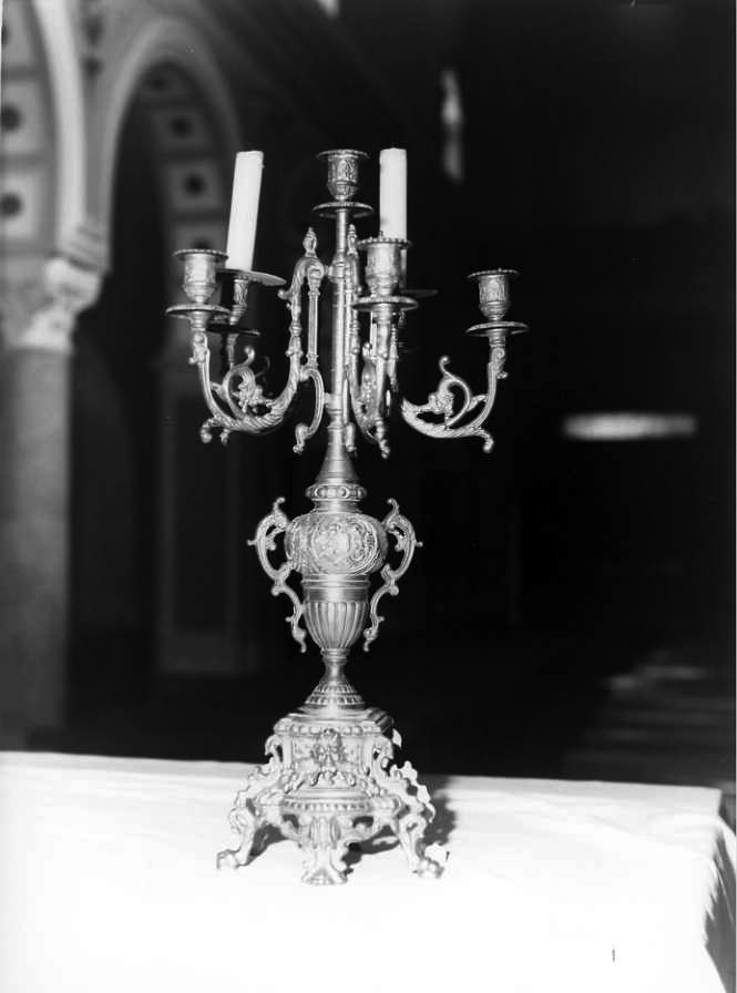candelabro, serie - bottega campana (inizio sec. XX)