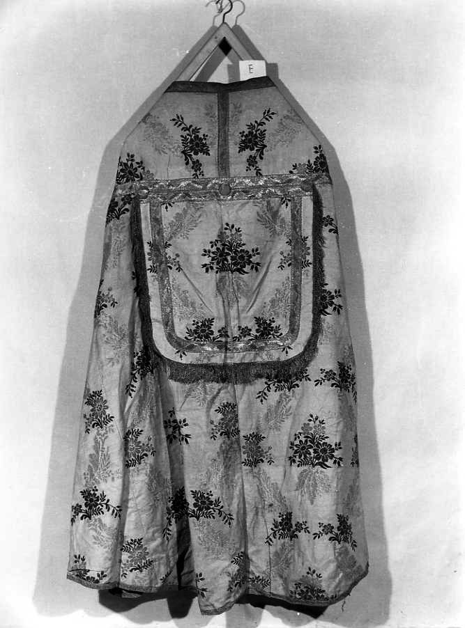 piviale - manifattura napoletana (sec. XIX)