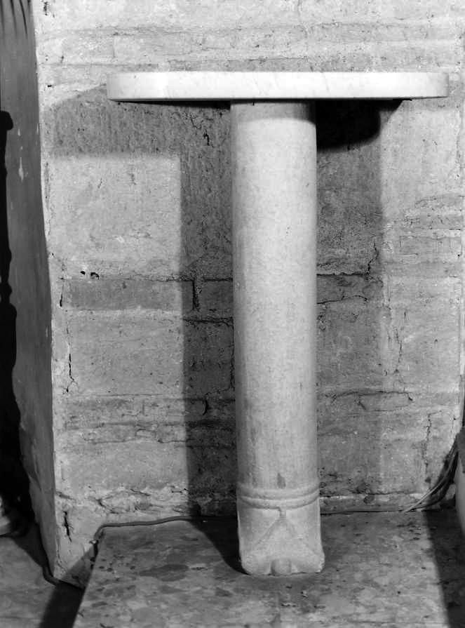 colonnina, frammento - bottega campana (sec. VIII)