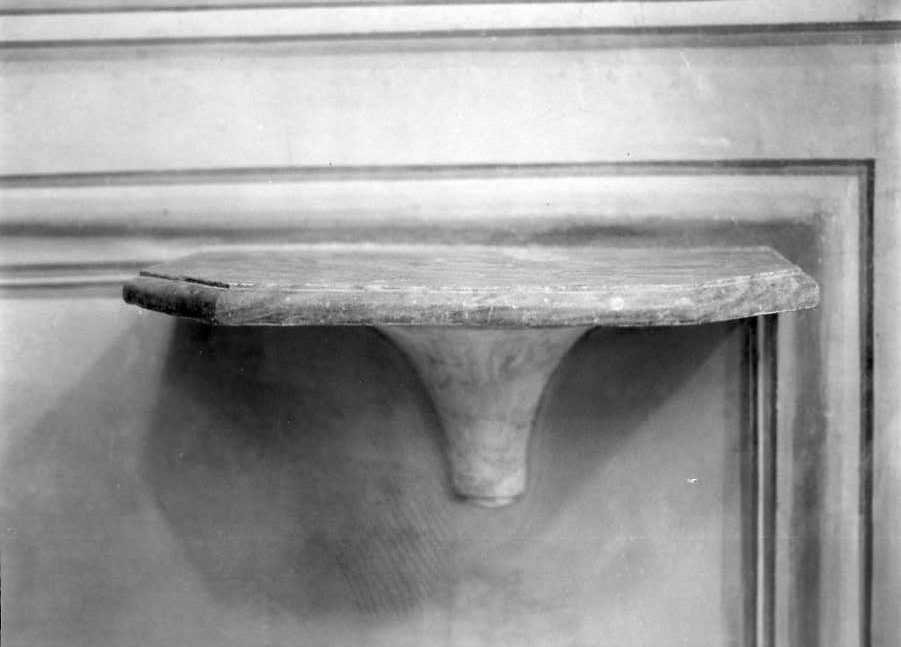 mensola - bottega campana (sec. XVIII)