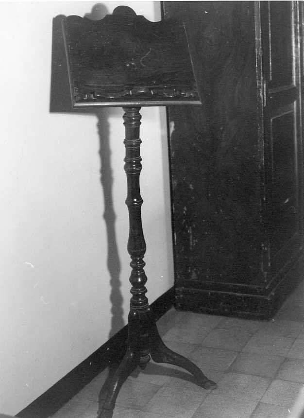 leggio - bottega beneventana (sec. XIX)