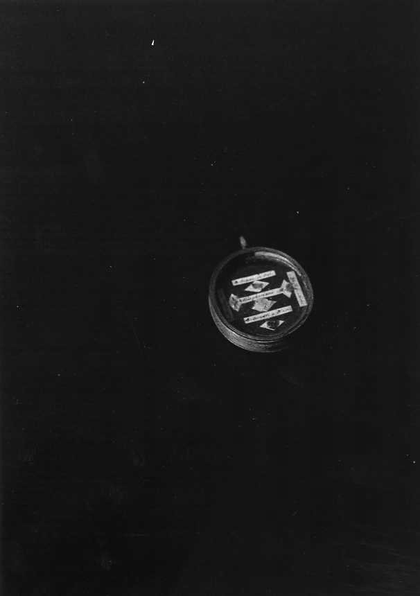 reliquiario a capsula - a medaglione - bottega beneventana (fine/inizio secc. XVIII/ XIX)