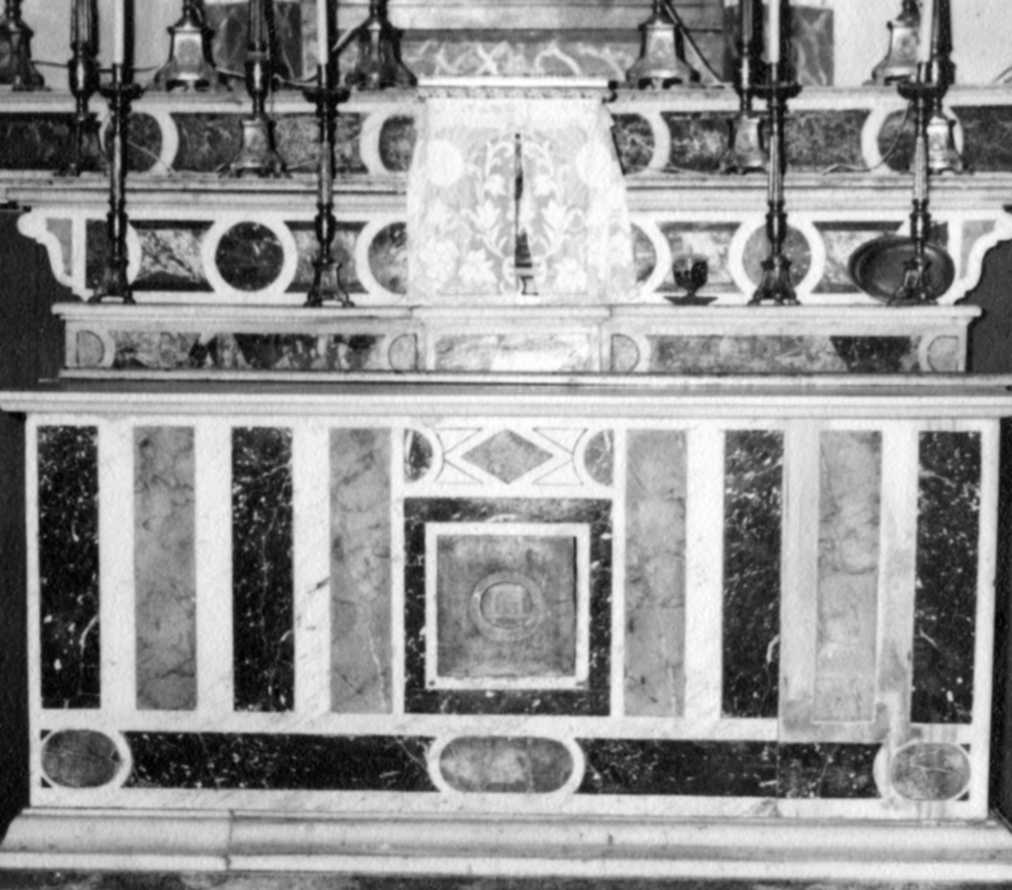 altare maggiore - bottega campana (sec. XVII)